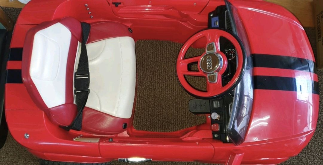 유아전동차 아우디 TT.모델(순정품 아님)--2