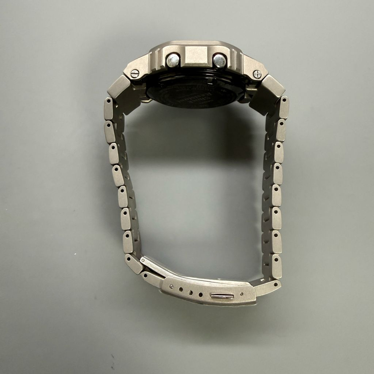 지샥 GMW-B5000 mrg 커스텀 실버 이미지