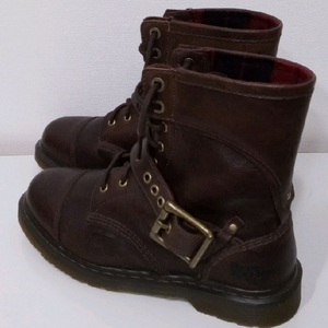 닥터마틴 워커 부츠 1460 이미지