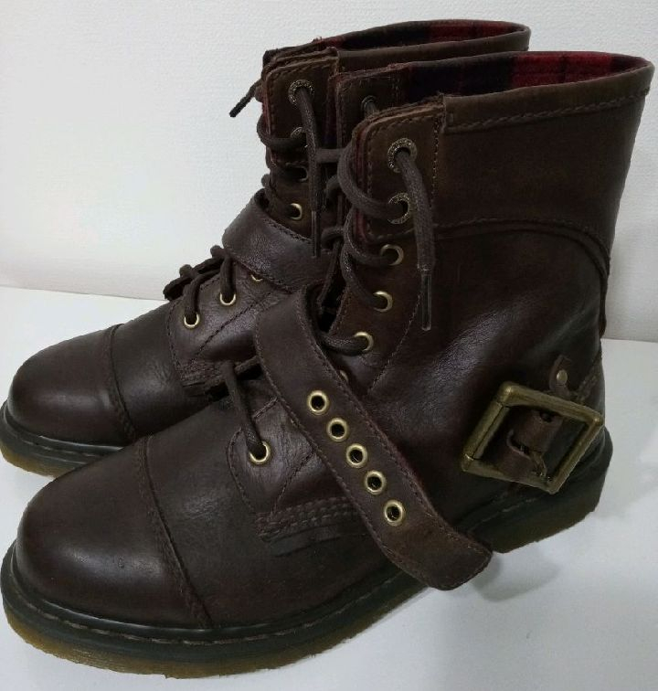 닥터마틴 워커 부츠 1460 이미지