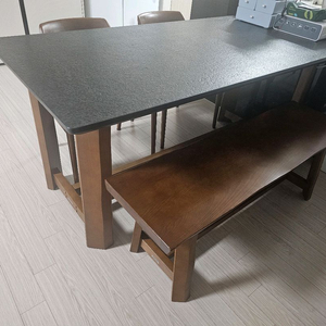 에몬스 6인용 미슐랭 화산석 식탁세트 이미지