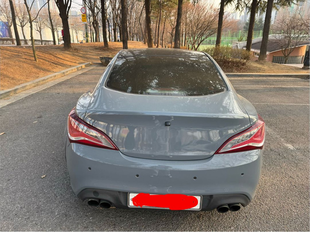 제네시스 쿠페 2.0 터보 이미지