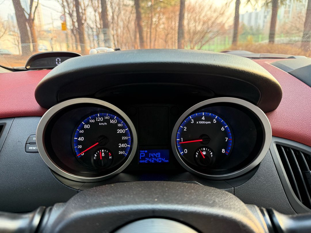 제네시스 쿠페 2.0 터보 이미지