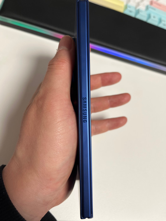 갤럭시 Z폴드7 1TB (자급제) 풀박스 상태 최상 팝니다--2