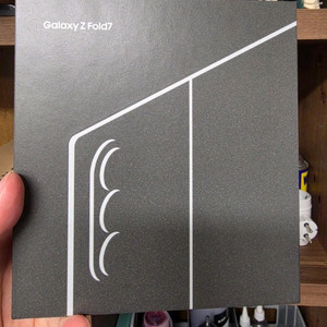 삽니다 갤럭시Z폴드7 미개봉이나 단순개봉 용량 색상 안봄 제시해주세요 이미지