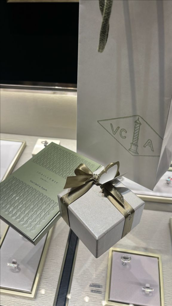 반클리프 아펠 빈티지 알함브라 펜던트 목걸이 (오닉스 / 18k 옐로우골드) 이미지