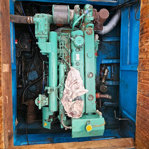 두산 320마력 MD196TI NOX2 140H 감속기 포함 이미지