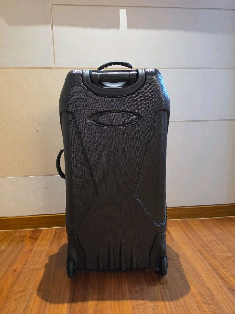 오클리 여행용 캐리어 오클리가방 오클리캐리어 스포츠가방 스포츠캐리어 이미지