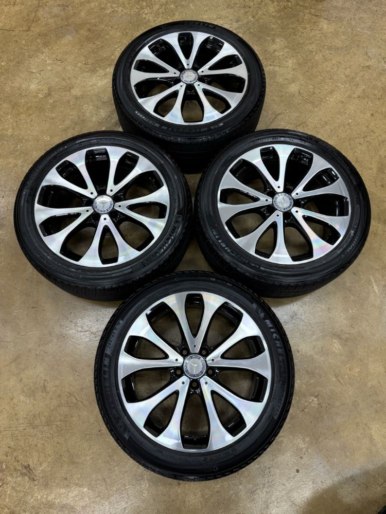 벤츠 E클래스 W213 18인치 정품 휠타이어 팝니다 이미지