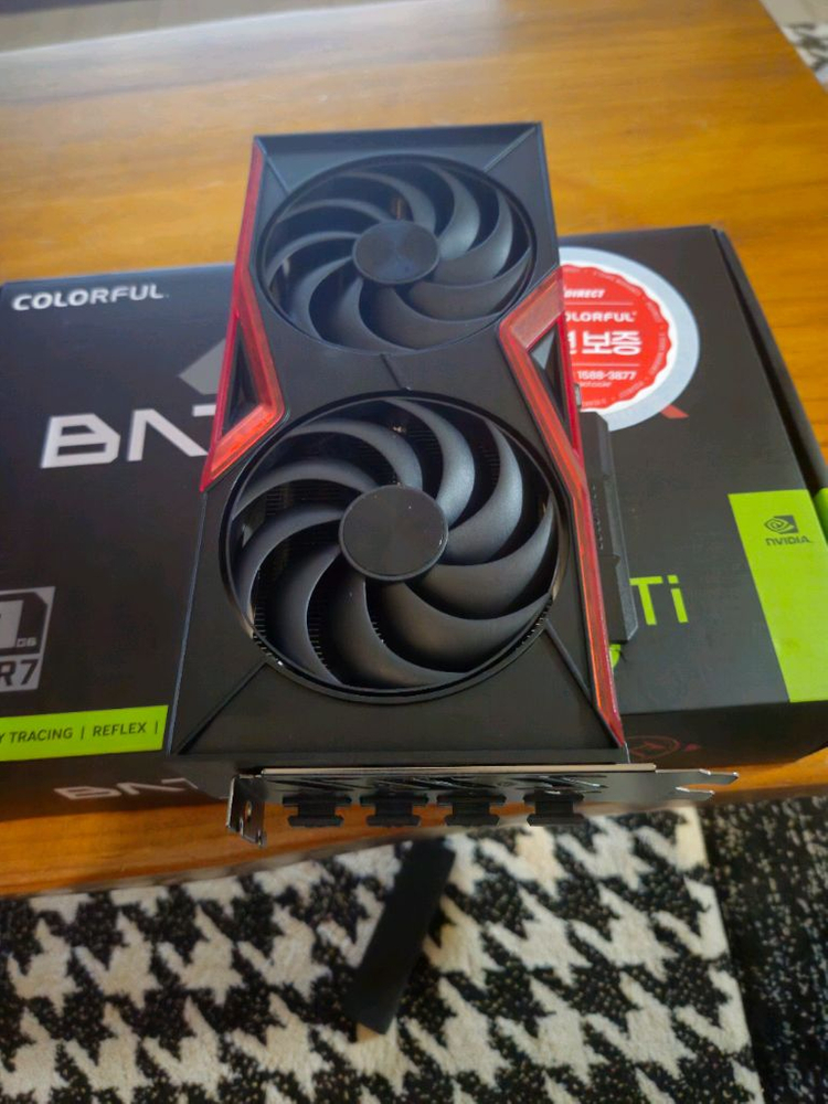 [Colorful] 지포스 RTX 5060 Ti 토마호크 DUO D7 8GB RGB 갬성 이미지