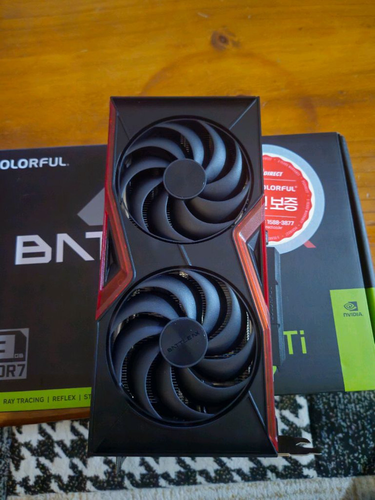 [Colorful] 지포스 RTX 5060 Ti 토마호크 DUO D7 8GB RGB 갬성 이미지