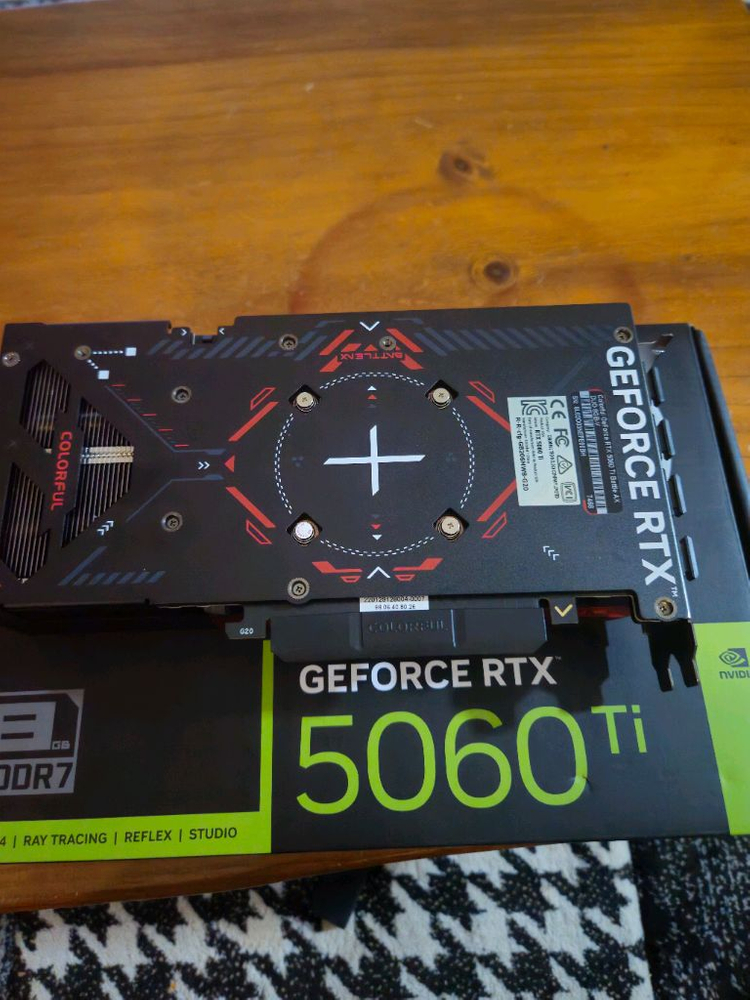 [Colorful] 지포스 RTX 5060 Ti 토마호크 DUO D7 8GB RGB 갬성 이미지