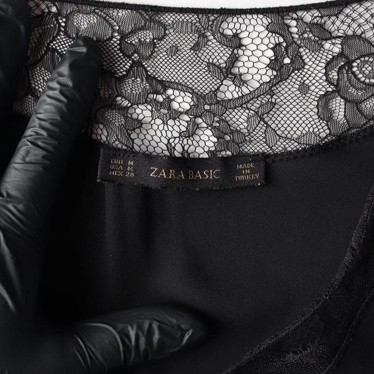 ZARA 블랙 레이스 레이어드 브이넥 루즈핏 반팔 블라우스 M 이미지
