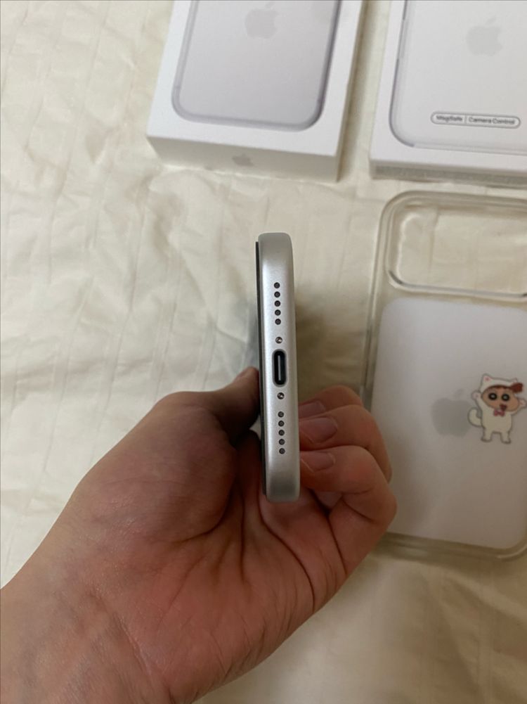 애플 아이폰 17 Pro 실버 256gb +정품케이스--4