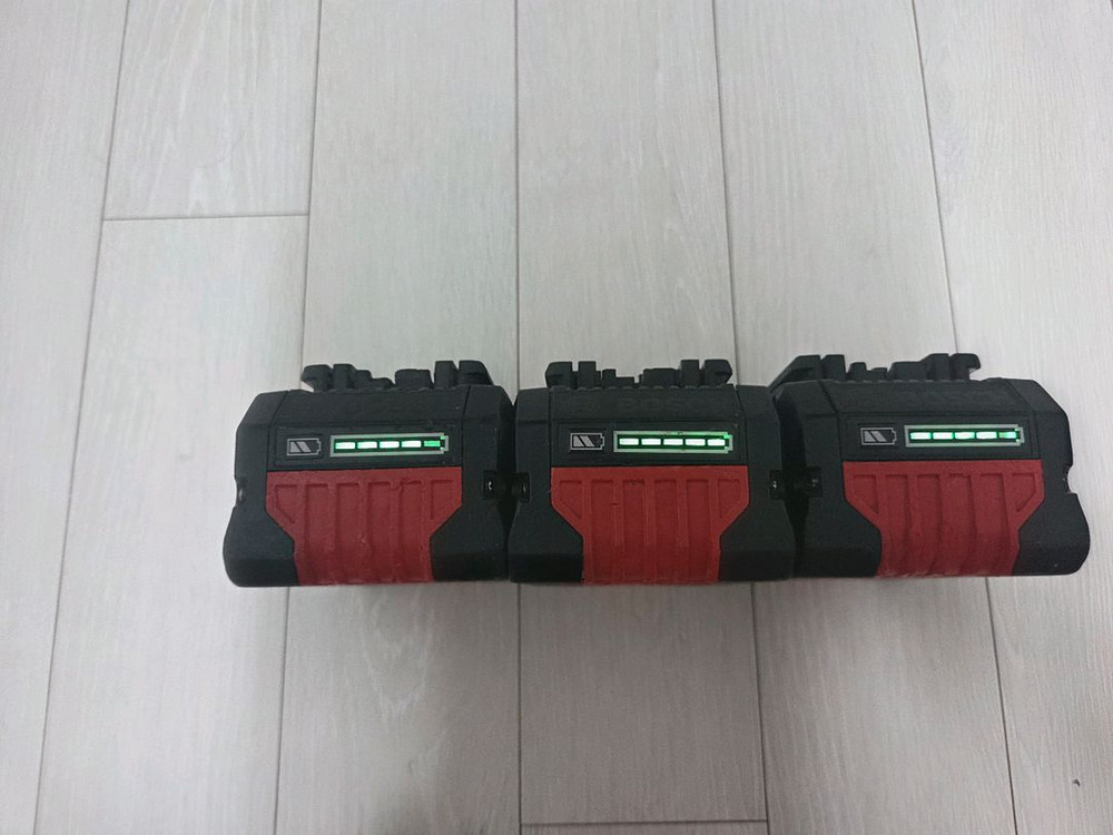 보쉬 정품 배터리 프로코어 8.0--5