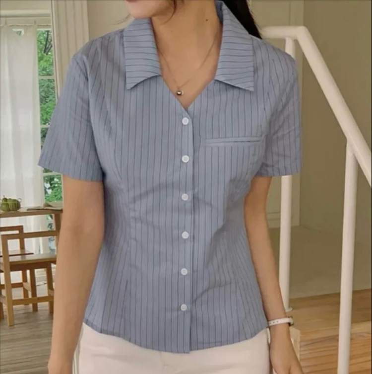 리리앤코 반팔 블라우스 이미지