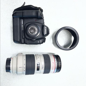DSLR 카메라 + 렌즈 세트캐논 EOS 5D Mark II 풀프레임 카메라 + 70-200mm 2.8L 이미지