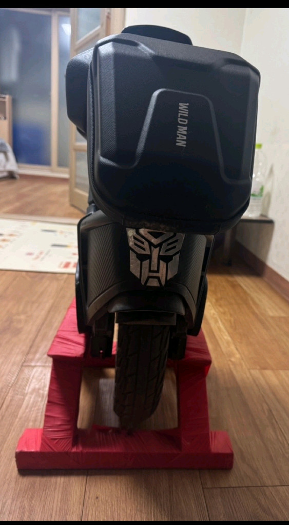 외발 전동휠. 킹송 KS-S18 2024년식 급처분 합디다. 이미지