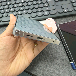 (8405)갤럭시s25울트라 512 깨끗한기기 판매