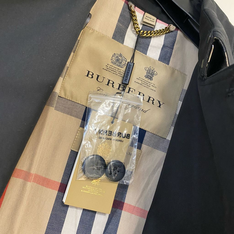 <새상품> 버버리 트렌치 자켓--4