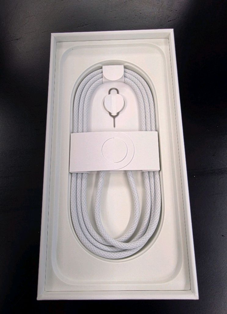 아이폰17프로 256G 실버 자급제 판매합니다--6