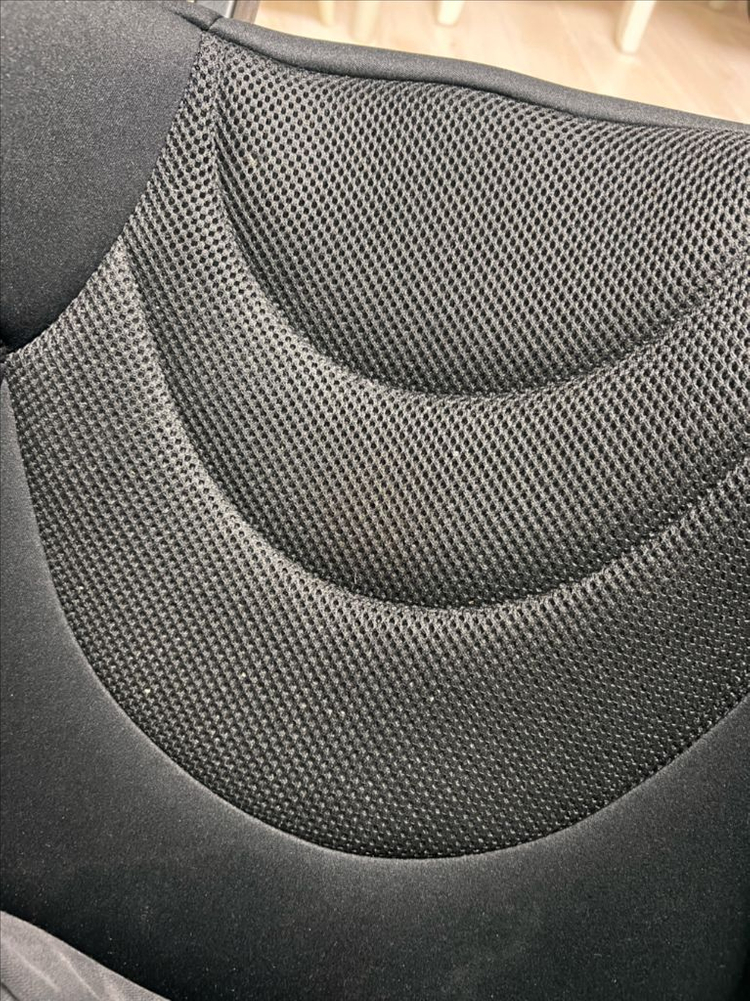 다이치 카시트 이노픽스 부스터 매쉬블랙 이미지