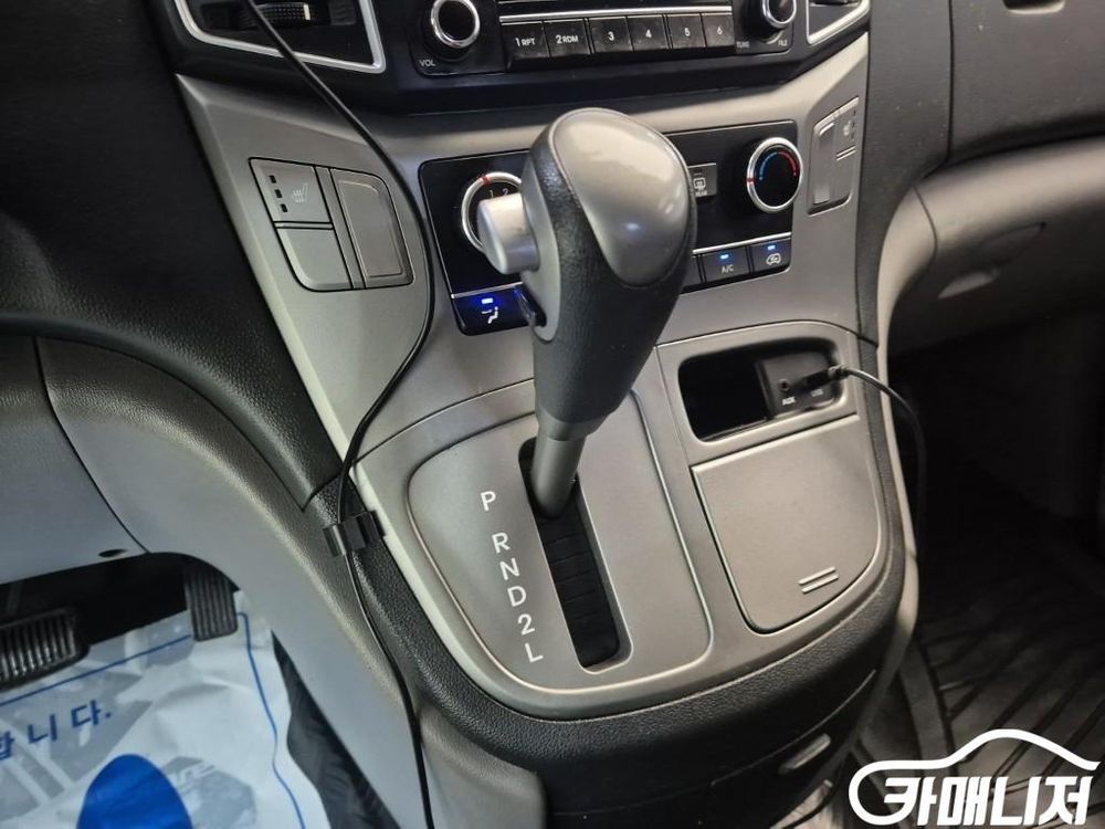 [현대]더 뉴 그랜드 스타렉스 2WD 밴 3인승 LPi 스마트 (3인승) #3월급매 이미지