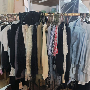 (직거래용) 여성옷 많아요 새상품 5천원부터 드립니다. 이미지