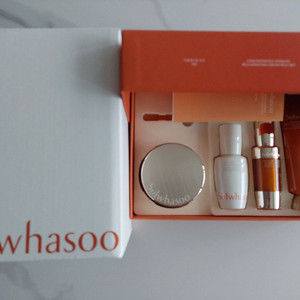 (택포)설화수 자음생 크림 리치+테이블램프