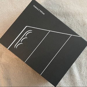 (삽니다)갤럭리 Z 트라이폴드 자급제 미개봉 구입해요