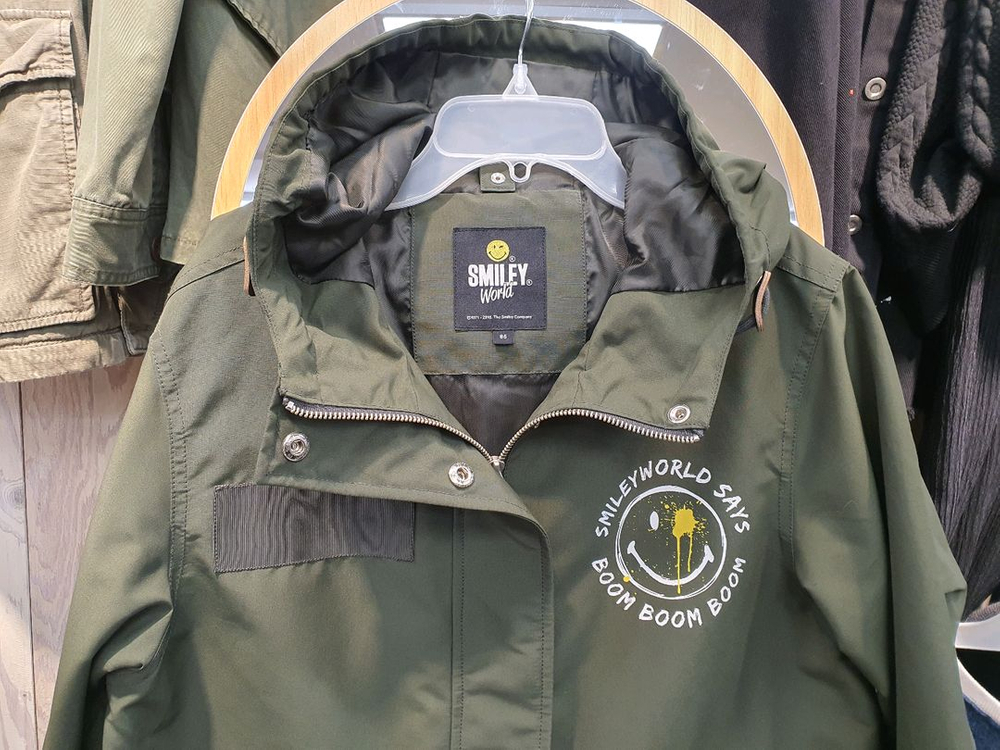 [상태좋음] 스마일리월드 정품 후드 야상 코트 (카키/85호) 이미지