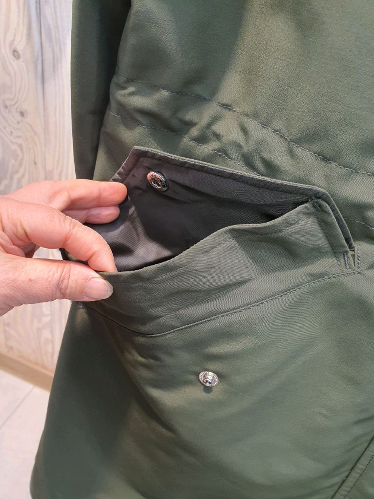 [상태좋음] 스마일리월드 정품 후드 야상 코트 (카키/85호) 이미지