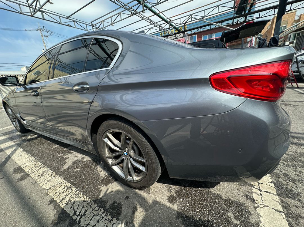 bmw G30 520D 18년식 판매합니다 m스포츠 플러스 등급 이미지