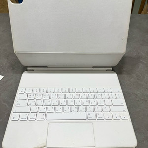 아이패드프로 12.9 애플 매직키보드 이미지