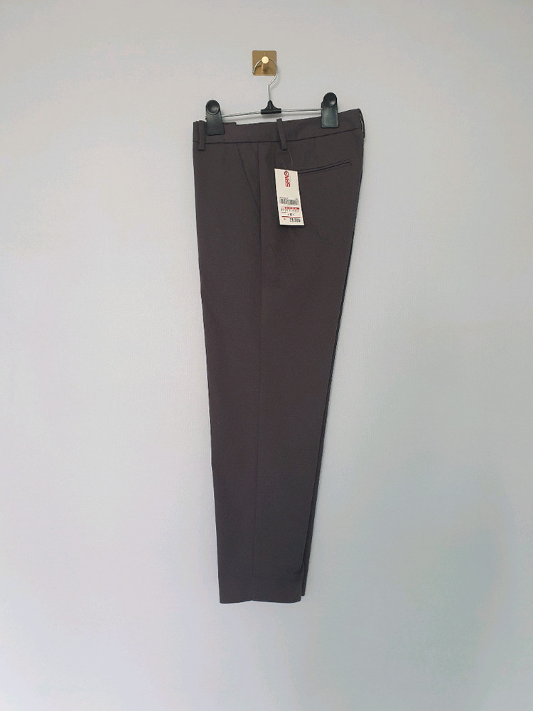 (택있는 새상품)스파오 면바지 27~28--2