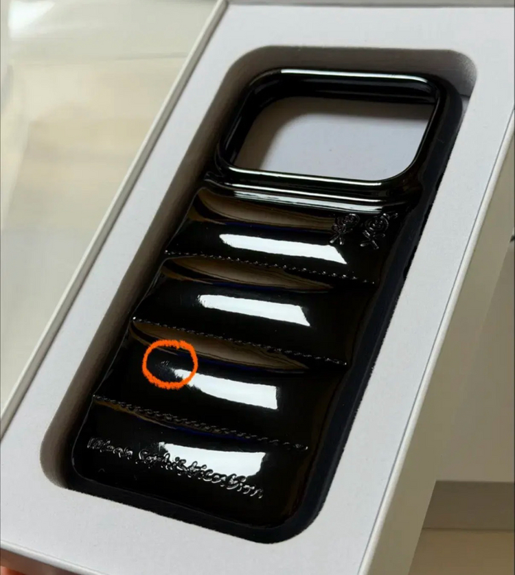 아이폰17프로 어반소피스티케이션 푸퍼케이스 블랙 팝니다--1