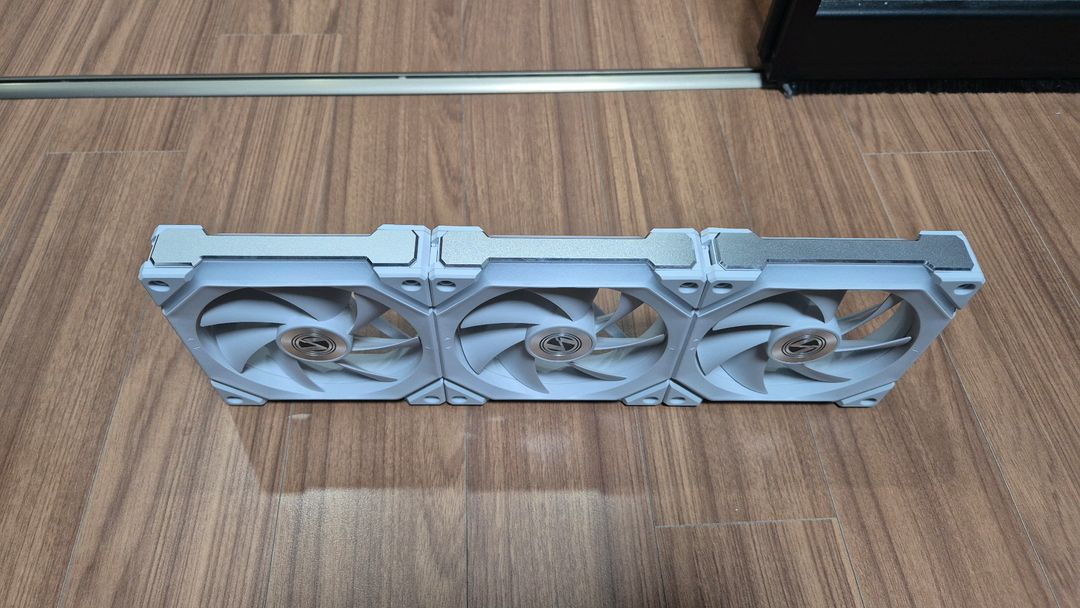 리안리 UNI FAN SL120 V2 화이트 3개--2