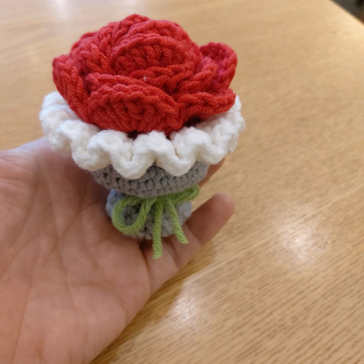 손뜨개 꽃다발 키링 핸드메이드--1