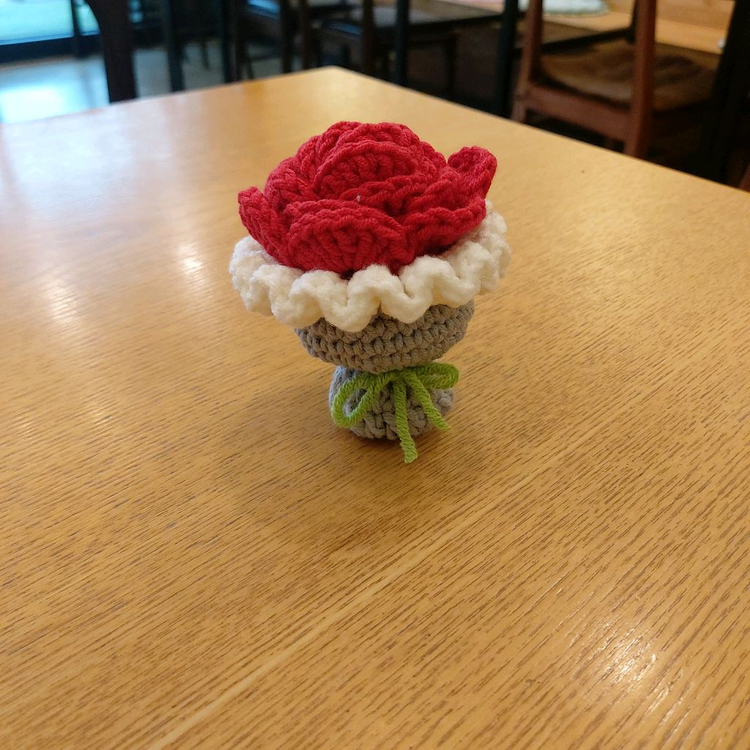 손뜨개 꽃다발 키링 핸드메이드--4