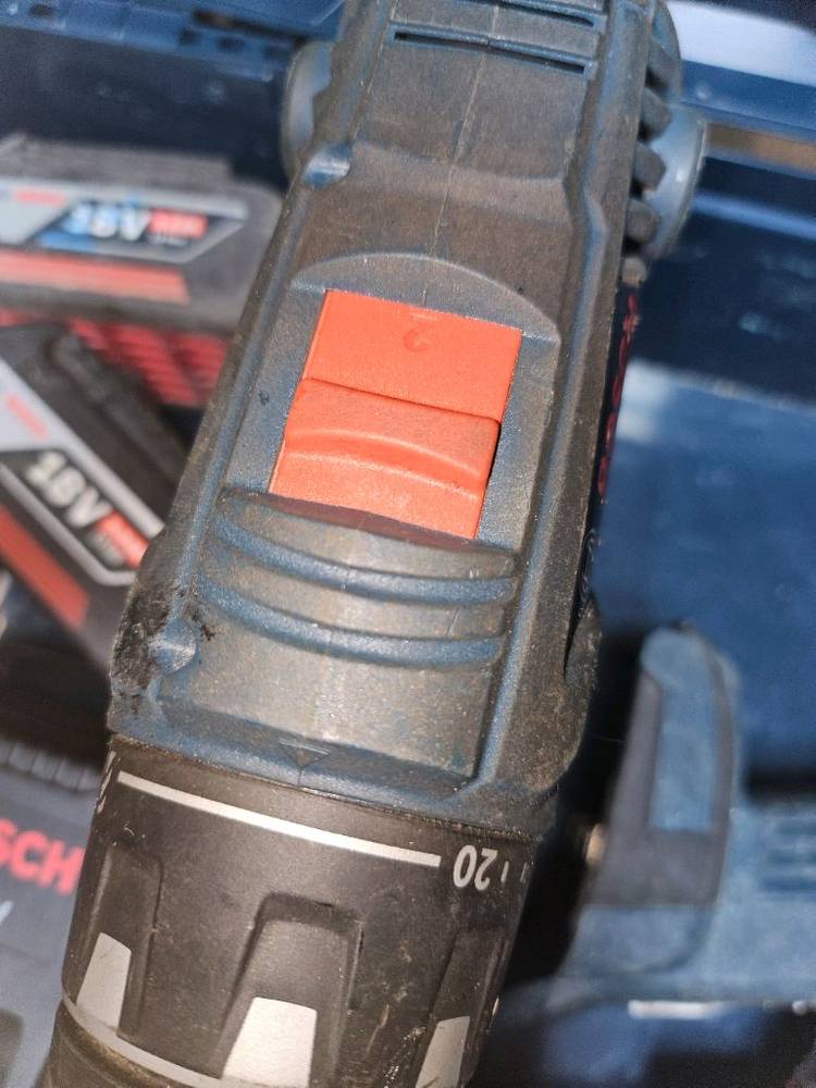 보쉬 18V 드릴 드라이버 콤보 (스크류, 해머 뿌레카) 세트 이미지