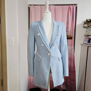 에고이스트 하늘색 재킷