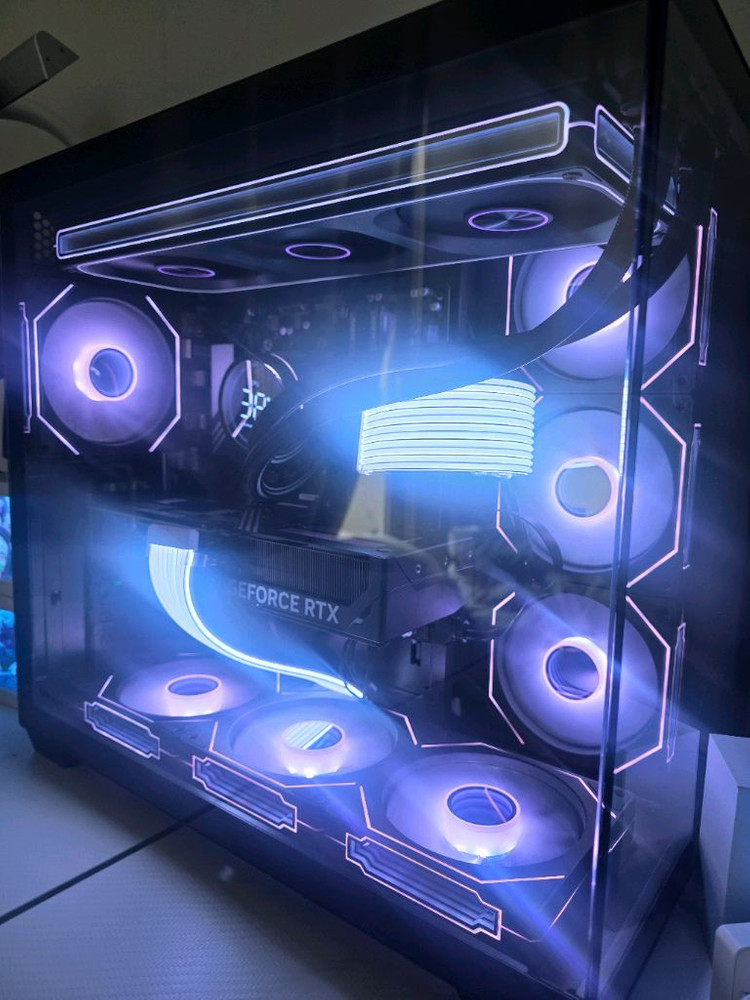 라이젠7 7800X3D RTX5070 본체 팝니다 이미지