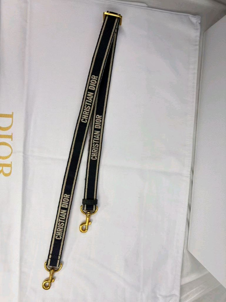 디올 오블리크 북 토트 레더 라지 백 이미지