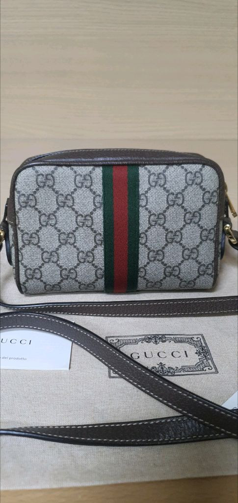 구찌 오피디아 크로스백/카메라백 미니 정품S급(감정O)프라다루이비통디올고야드샤넬셀린느보테가생로랑발렌시아가버버리가방 이미지