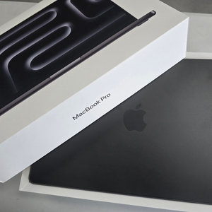 맥북 프로 14 PRO 48G 1T 초S급(6싸이클 100%)