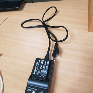 캐논 lp-e12 배터리 충전기 이미지