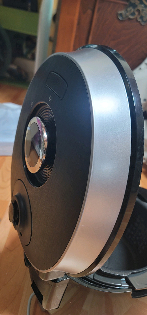 쿠쿠 10인용 압력밥솥 (CRP-QS10) 부품용으로 팝니다23년 8월 제조된 거의 신품급 쿠쿠 압력밥솥입니다.작동--7