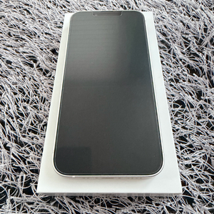 아이폰13미니 스타라이트 256기가 판매합니다.