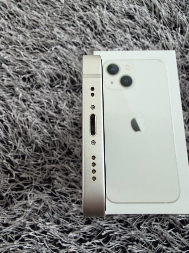 아이폰13미니 스타라이트 256기가 판매합니다.--3