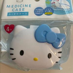 새상품) 헬로키티 블루리본 알약케이스 약통 산리오 일본정품 이미지